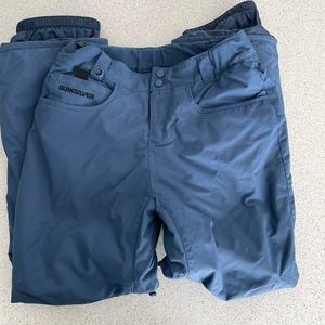 Like new boys Quicksilver snow pants size 12